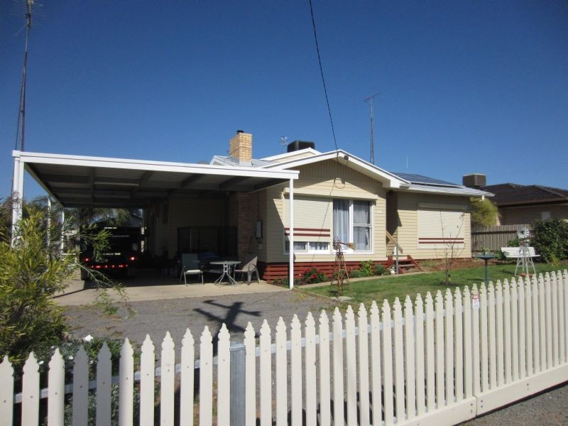 24 Gregory Street, Ouyen VIC 3490