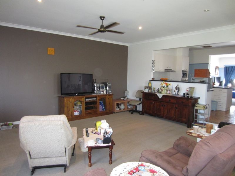 24 Gregory Street, Ouyen VIC 3490