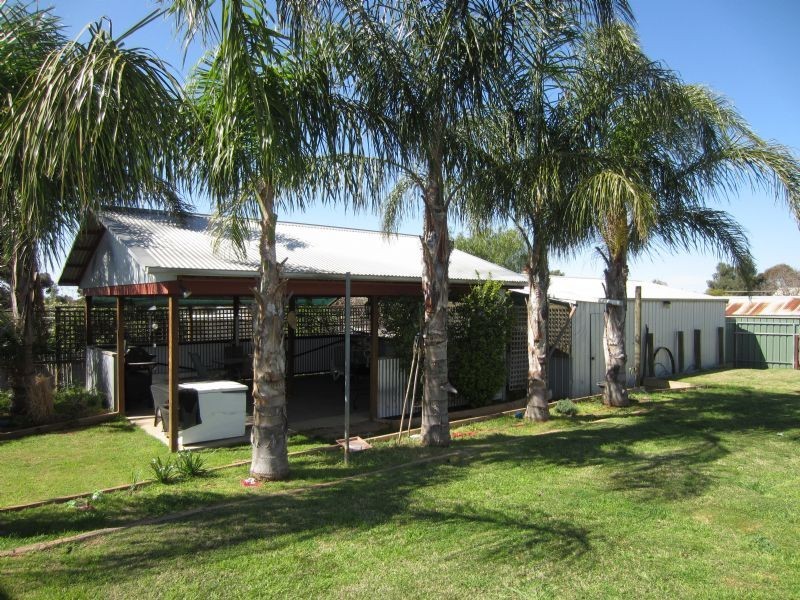 24 Gregory Street, Ouyen VIC 3490