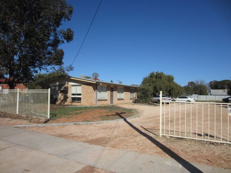 20-22 Neilpo Street, Dareton NSW 2717