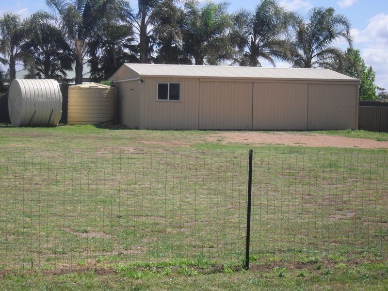 176 Ginquam Avenue, Irymple VIC 3498