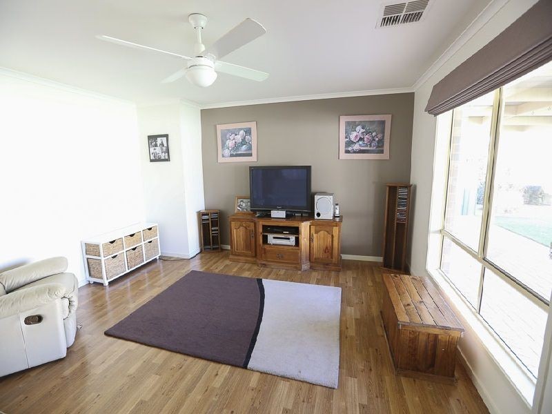 21 Canterbury Drive, Mildura VIC 3500