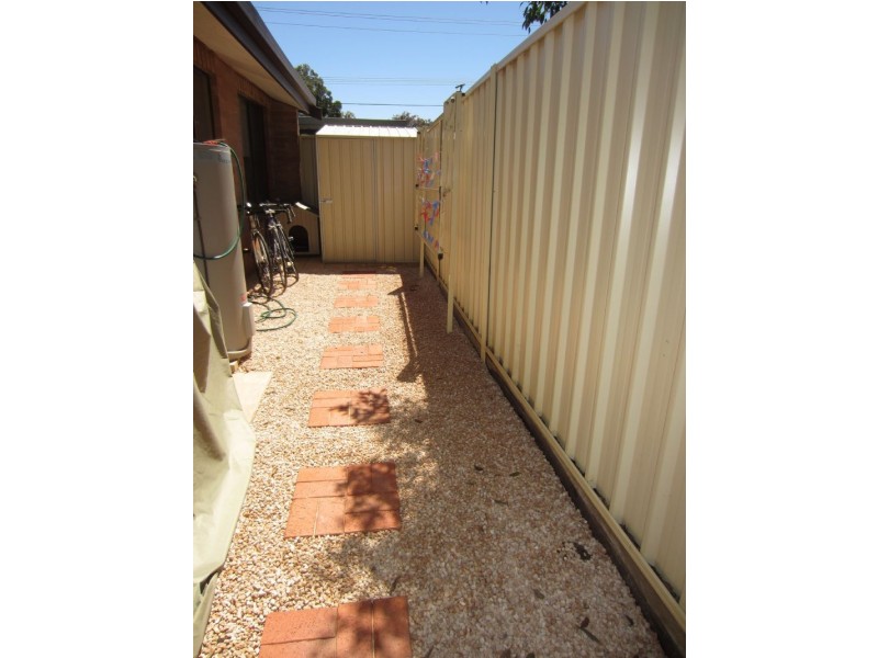 2/280 San Mateo Avenue, Mildura VIC 3500