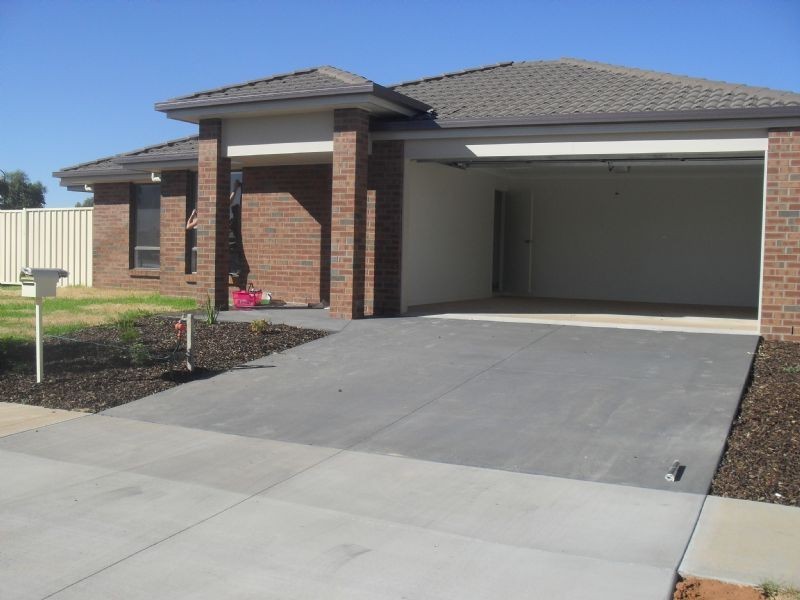 12 Philippa Crescent, Mildura VIC 3500