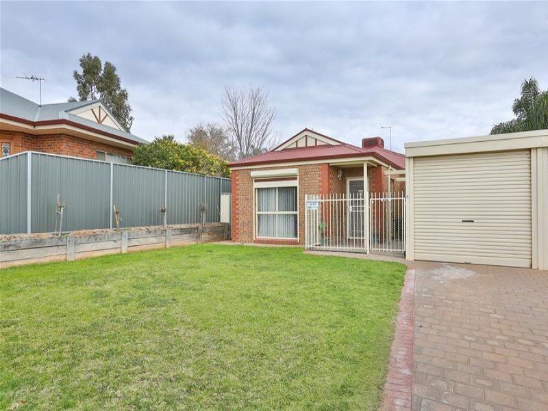 8 Cupper Gove, Merbein VIC 3505