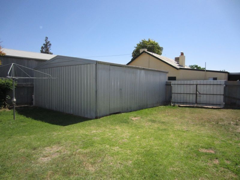 37 Cherry Avenue, Mildura VIC 3500