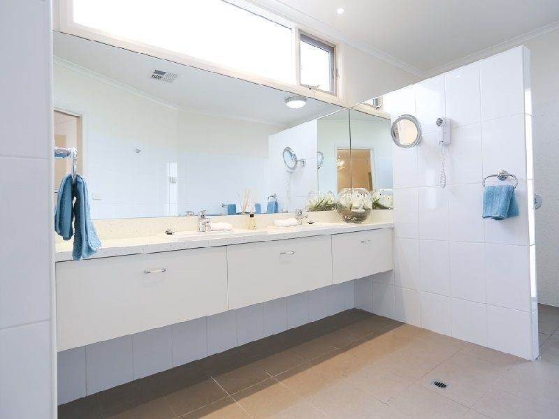 5 Carramar Drive, Gol Gol NSW 2738