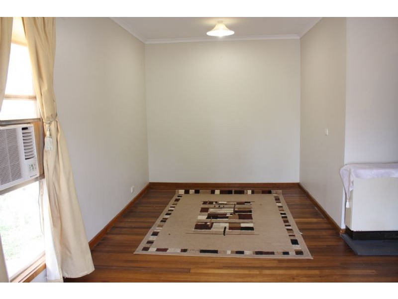 8 Namoi Avenue, Red Cliffs VIC 3496