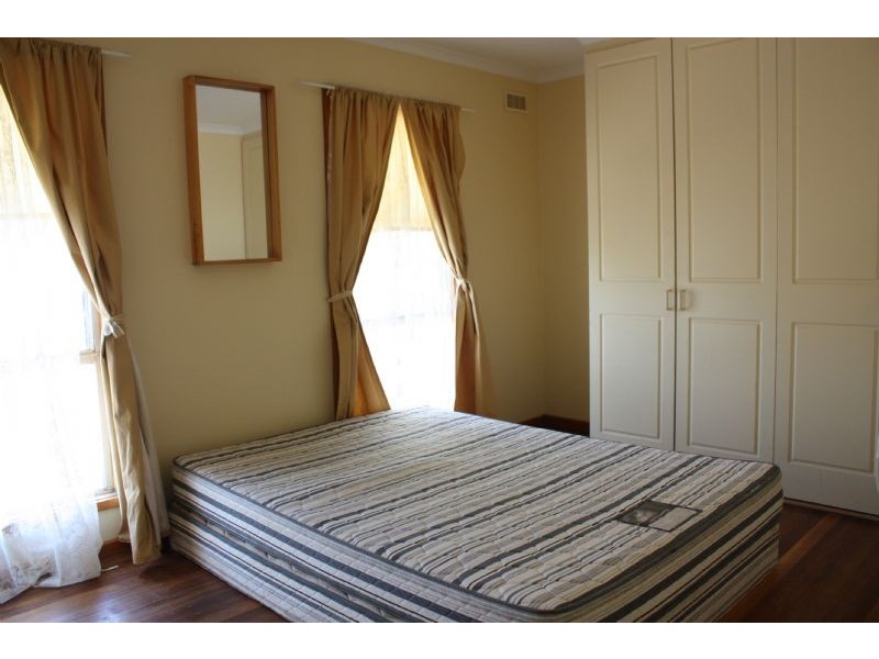 8 Namoi Avenue, Red Cliffs VIC 3496