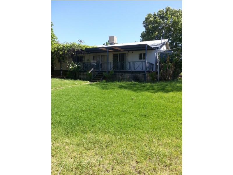 58 Bombala Road, Dareton NSW 2717