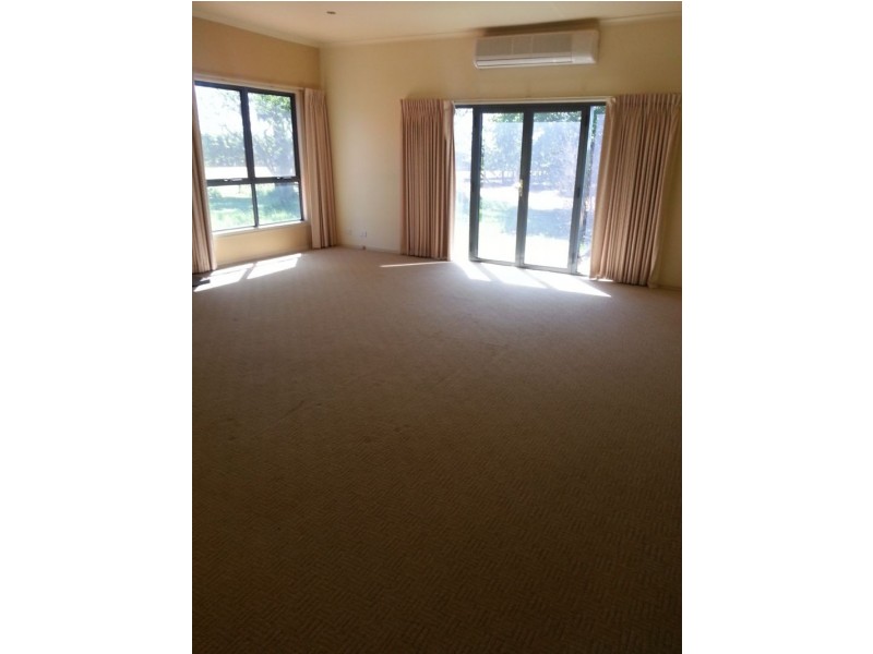 58 Bombala Road, Dareton NSW 2717