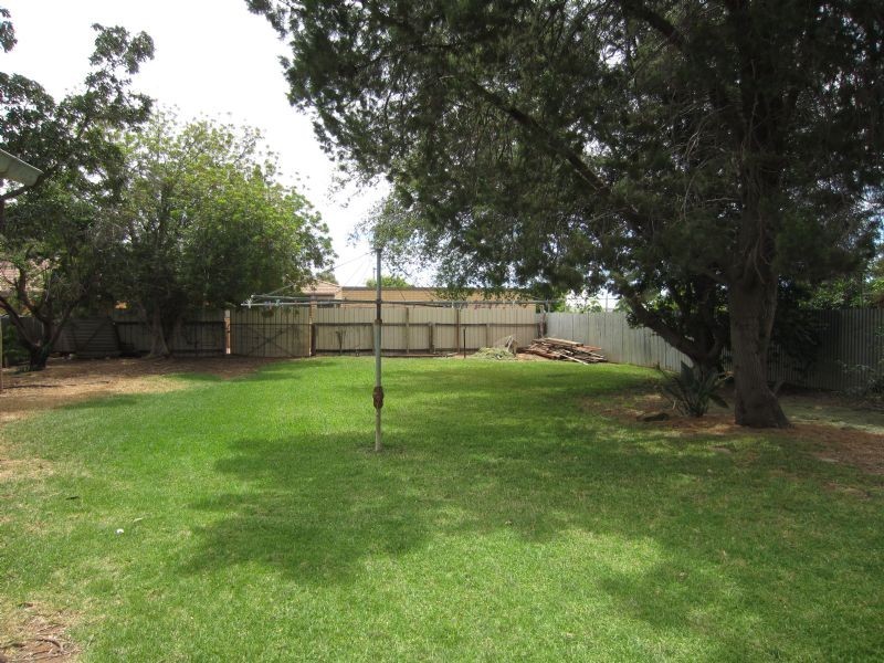 73 Tapio Street, Dareton NSW 2717