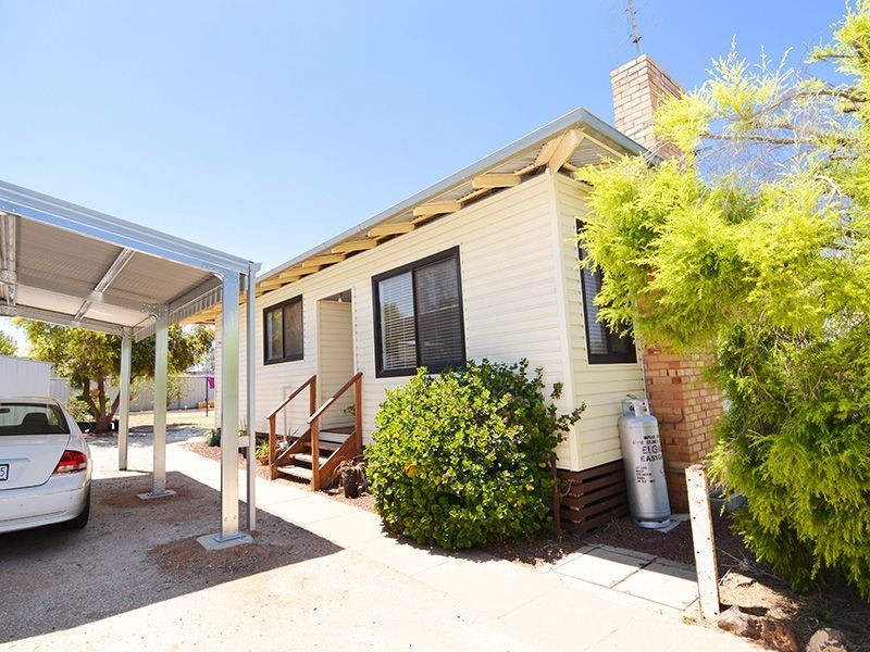 32  Railway Terrace, Ouyen VIC 3490