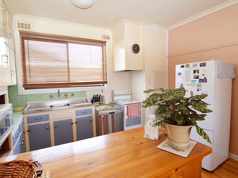 32  Railway Terrace, Ouyen VIC 3490