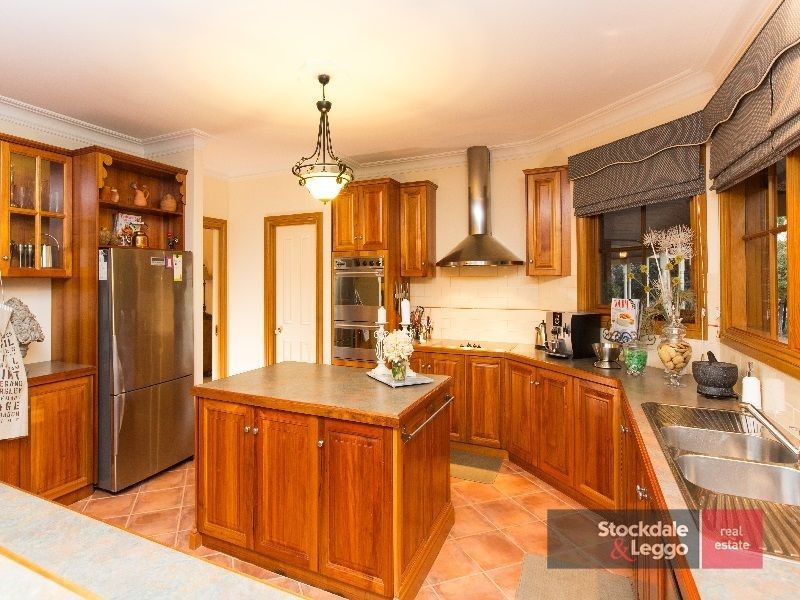 2 St Andrews Drive, Cabarita VIC 3505