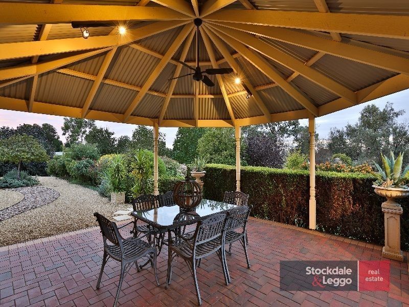 2 St Andrews Drive, Cabarita VIC 3505