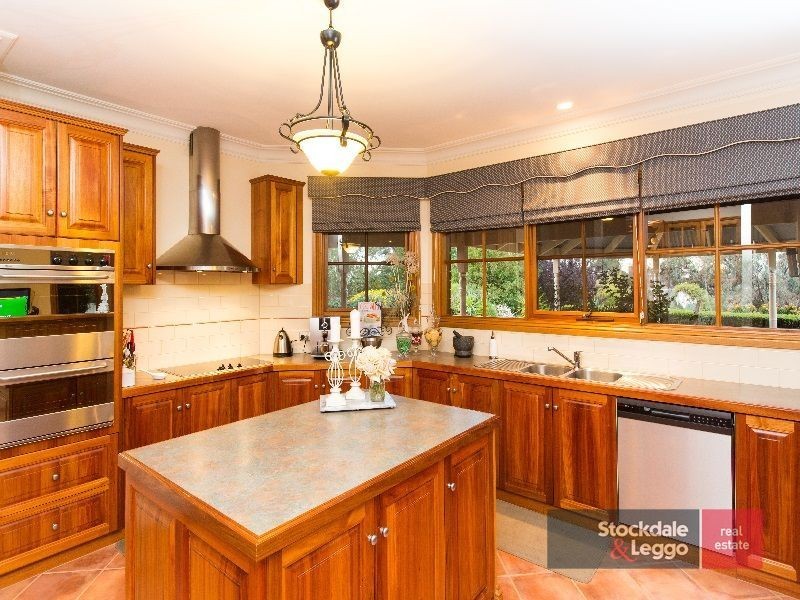 2 St Andrews Drive, Cabarita VIC 3505