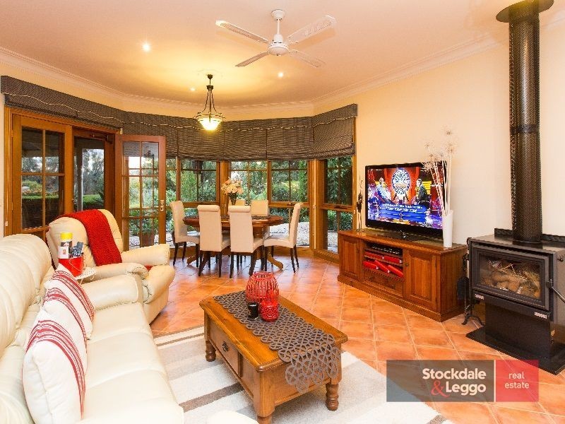 2 St Andrews Drive, Cabarita VIC 3505