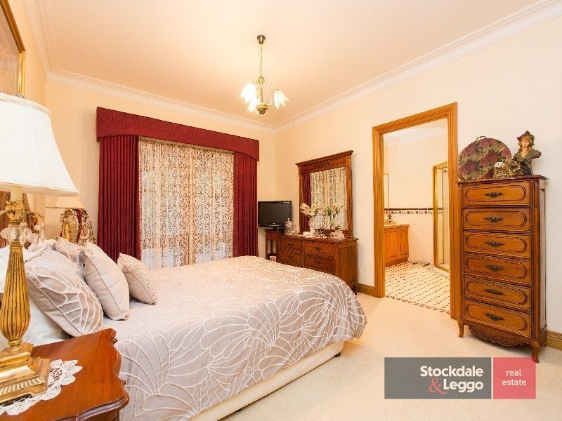 2 St Andrews Drive, Cabarita VIC 3505