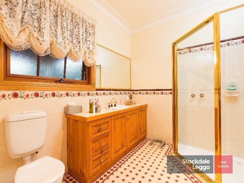 2 St Andrews Drive, Cabarita VIC 3505