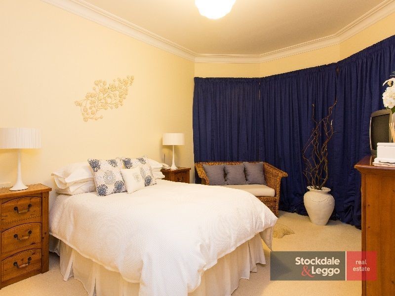 2 St Andrews Drive, Cabarita VIC 3505