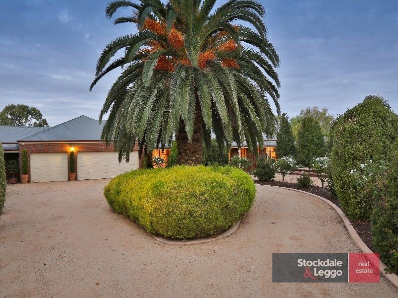 2 St Andrews Drive, Cabarita VIC 3505