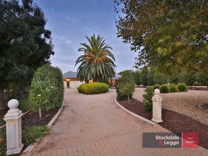 2 St Andrews Drive, Cabarita VIC 3505