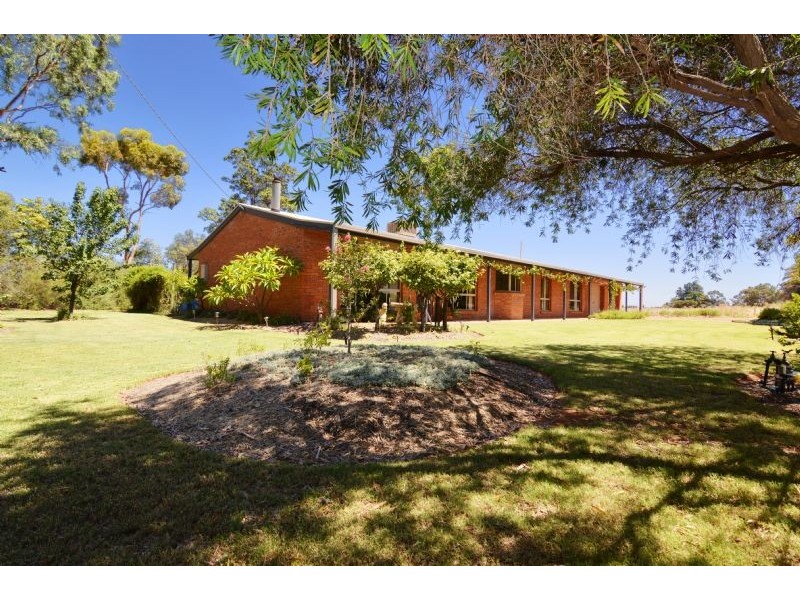 7 Fifth Street, Birdwoodton VIC 3505