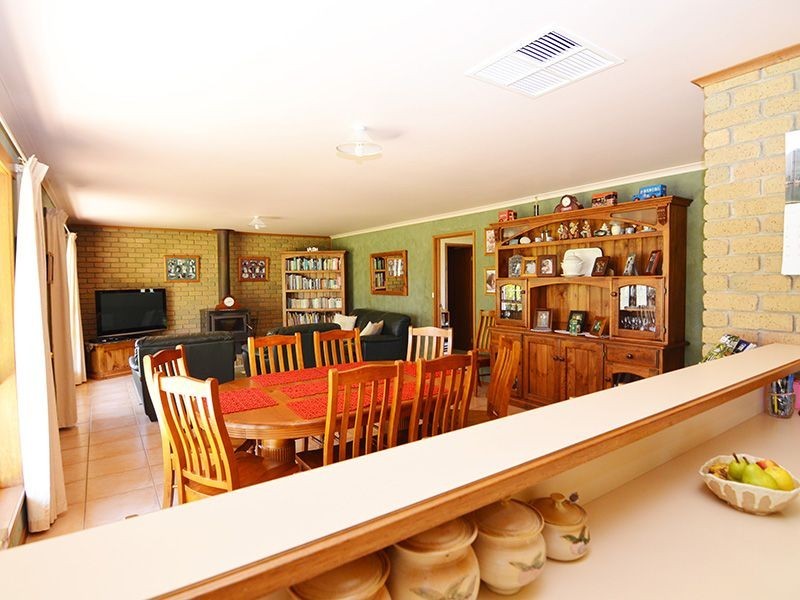 7 Fifth Street, Birdwoodton VIC 3505