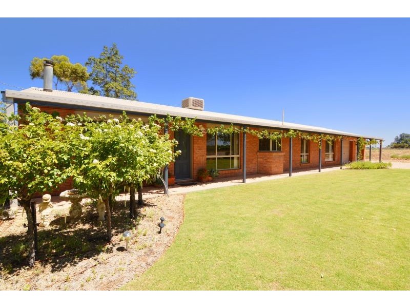 7 Fifth Street, Birdwoodton VIC 3505