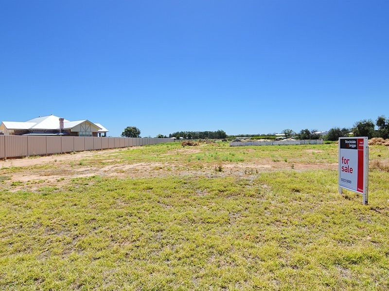 67 Flora Avenue, Mildura VIC 3500