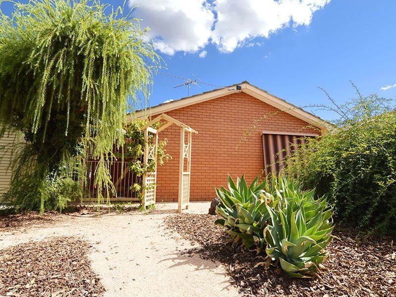 21 Euneva Drive, Mildura VIC 3500