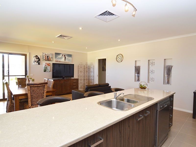 24 Sunrise Drive, Mildura VIC 3500