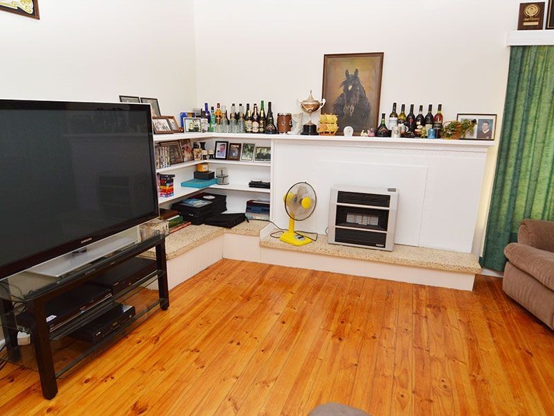 19 Campbell Grove, Mildura VIC 3500