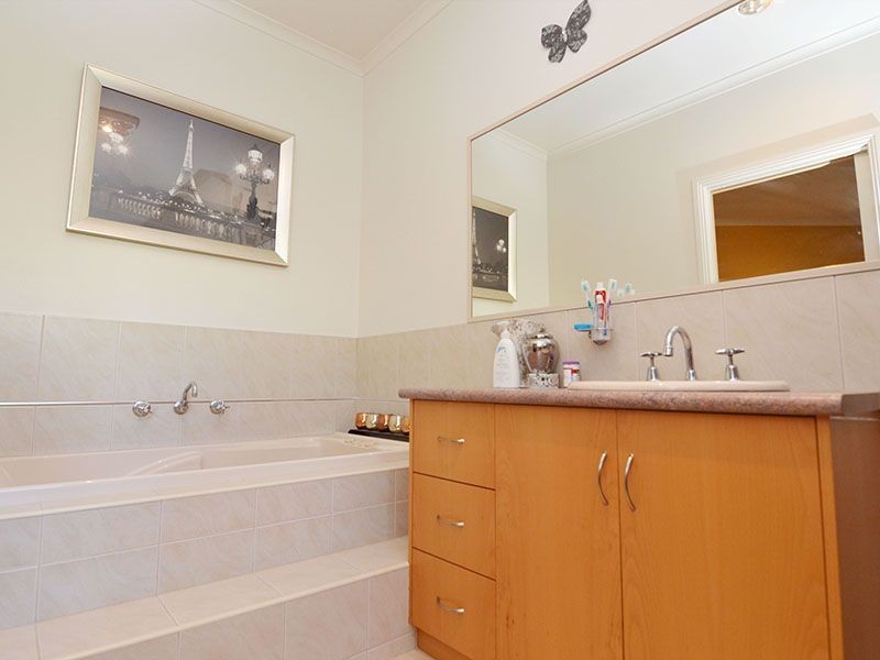 55 Summer Drive, Buronga NSW 2739