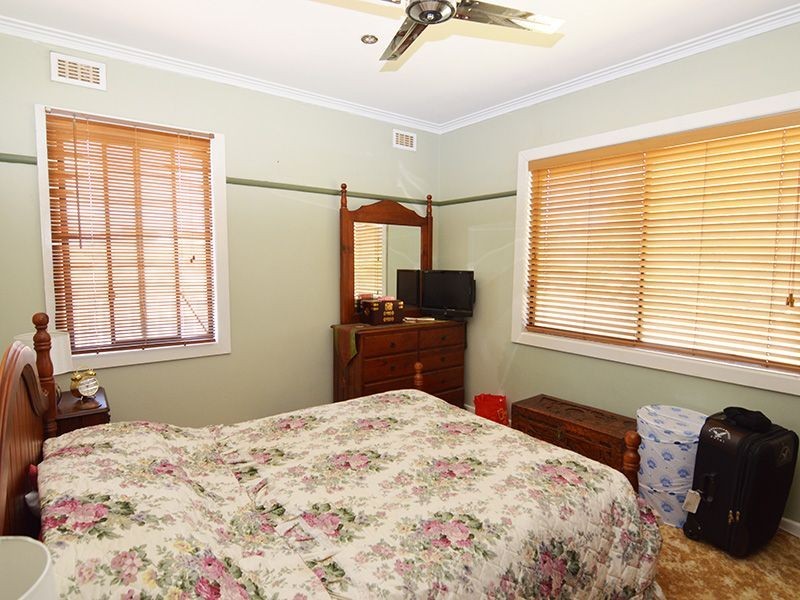32  Railway Tce, Ouyen VIC 3490