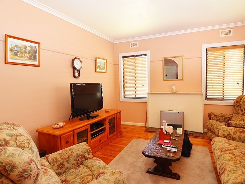 32  Railway Tce, Ouyen VIC 3490