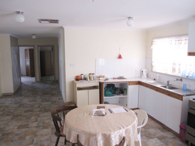 9-10 Tower Street, Werrimull VIC 3496