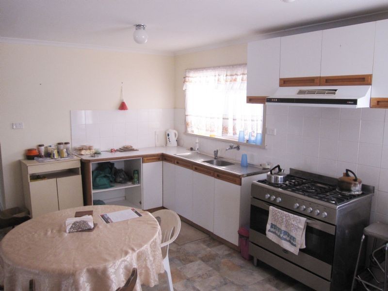 9-10 Tower Street, Werrimull VIC 3496