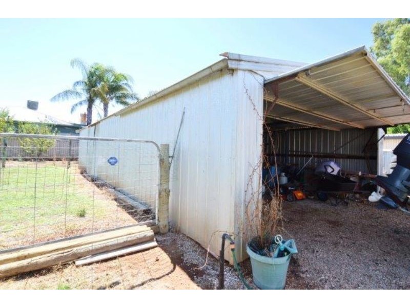 14 Leonora Street, Robinvale VIC 3549