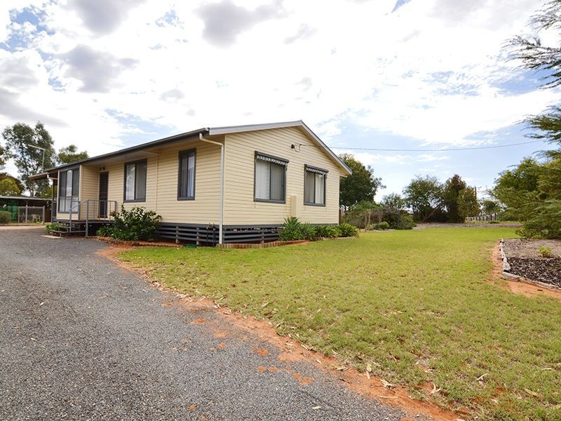 356 Dairtnunk Avenue, Cardross VIC 3496