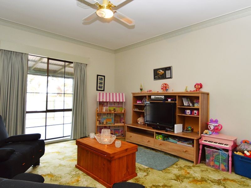 188 Dow Avenue, Cabarita VIC 3505