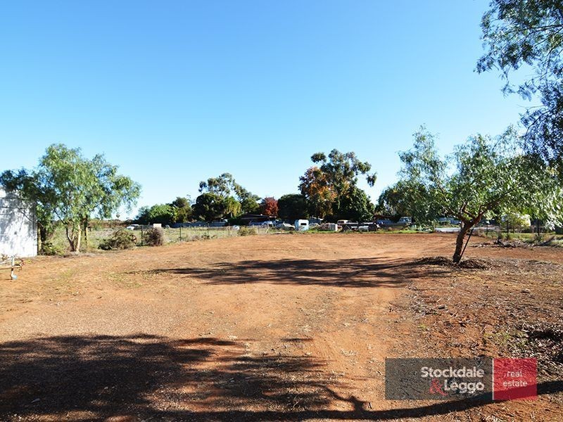 35 River Avenue, Merbein VIC 3505