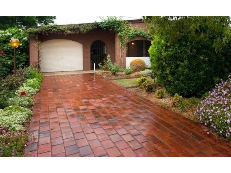 7 Mitchell Avenue, Dareton NSW 2717