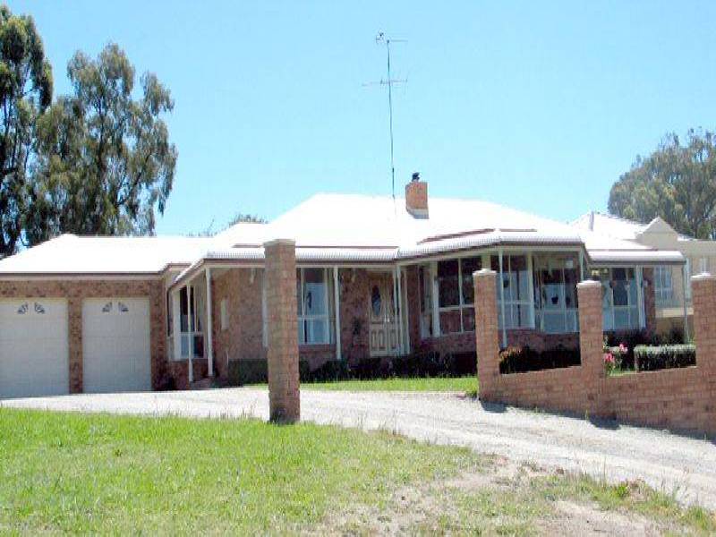 11 Briarwood Close, Garfield VIC 3814