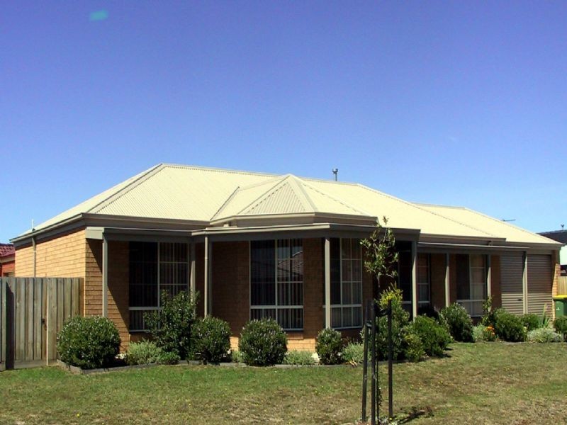 21 Grice Quadrant, Pakenham VIC 3810