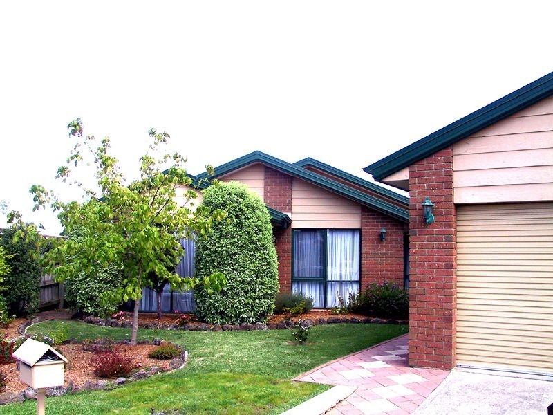 23 Harness Place, Pakenham VIC 3810
