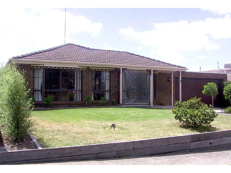6 Emily Close, Pakenham VIC 3810