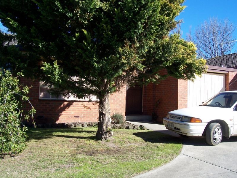 3/4 Guest Road, Pakenham VIC 3810