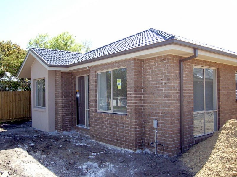 1-6/27/29 Rogers Street, Pakenham VIC 3810